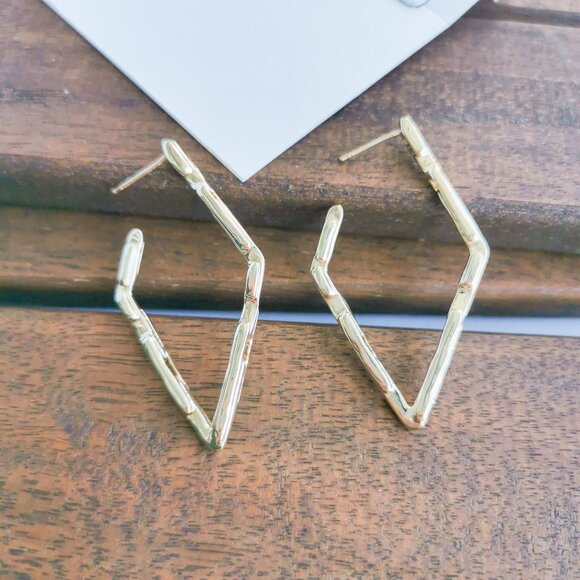 Kendra Scott Rylan Small Hoop Earrings. Gold - Picture 3 of 3